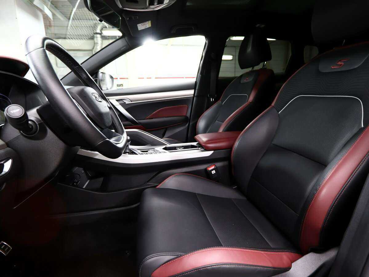 Geely Coolray с пробегом — 2022 год. Фото: #7