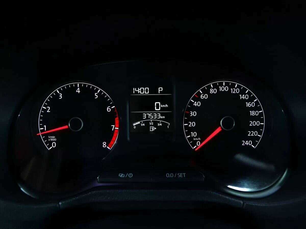 Volkswagen Polo с пробегом — 2018 год. Фото: #11