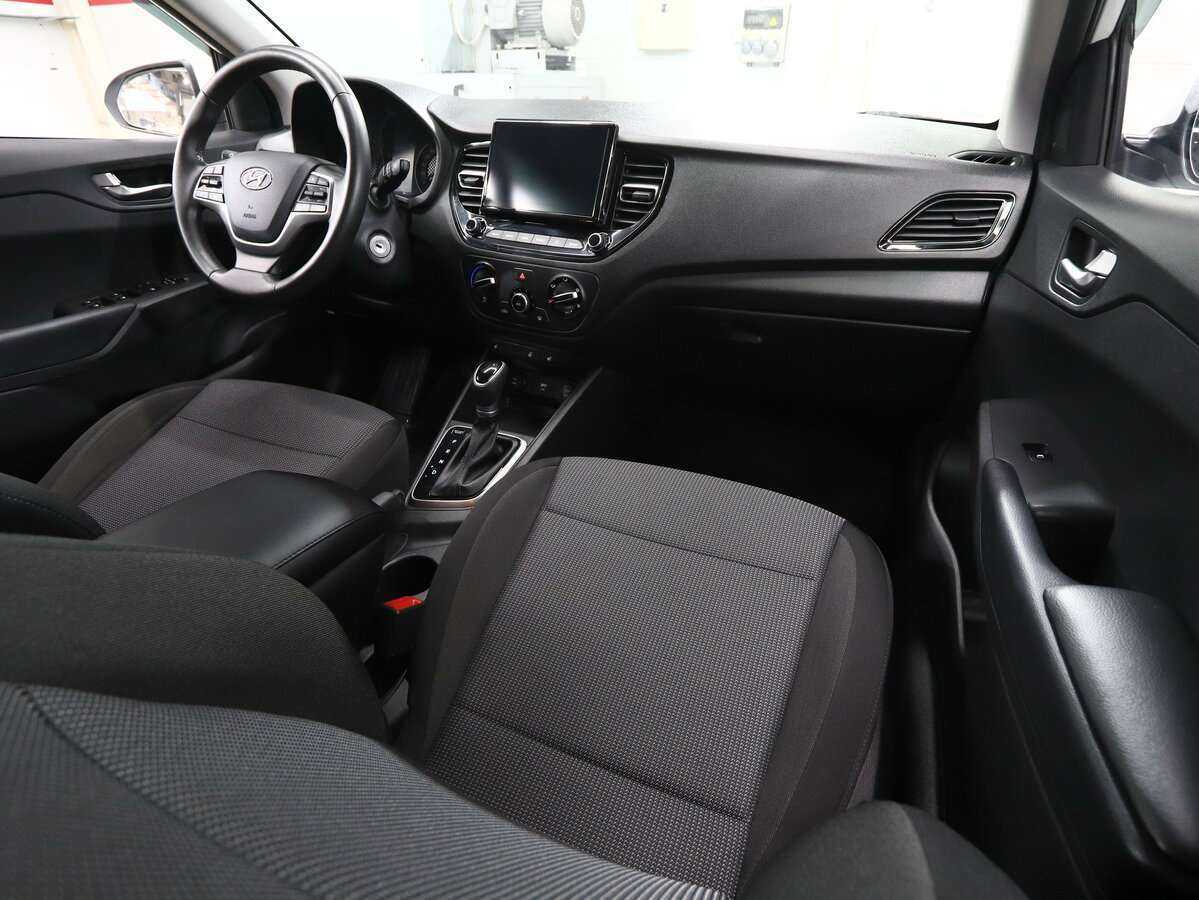 Hyundai Solaris с пробегом — 2021 год. Фото: #13