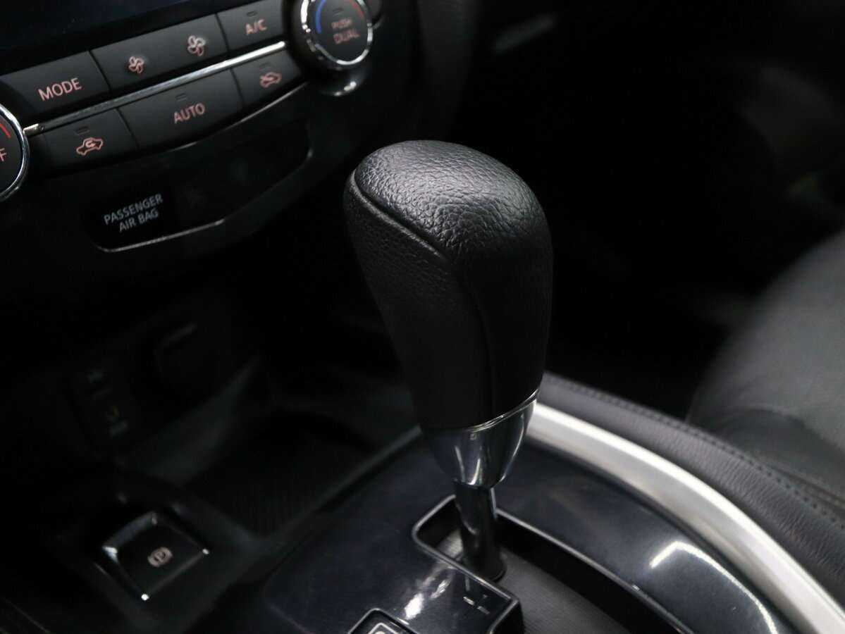 Nissan X-Trail с пробегом — 2015 год. Фото: #9