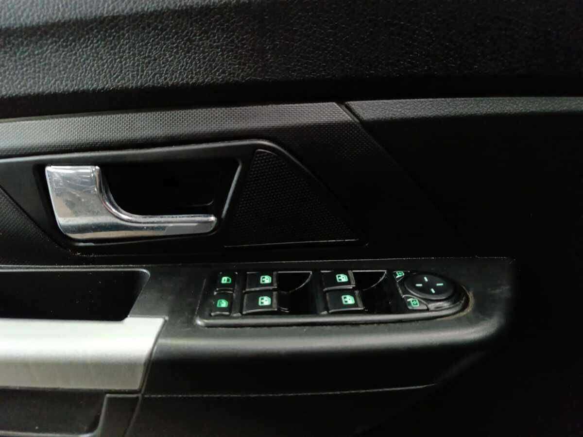 УАЗ Patriot с пробегом — 2017 год. Фото: #14