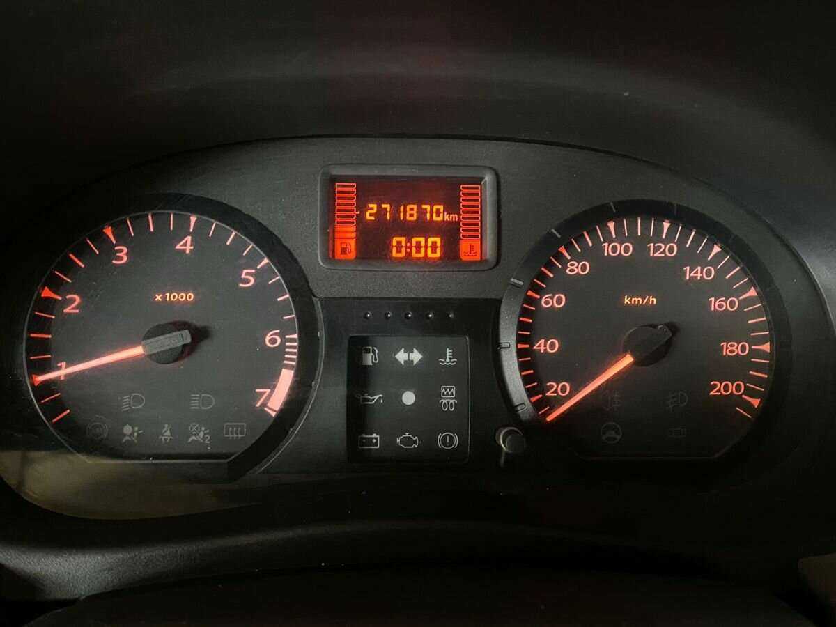 Lada (ВАЗ) Largus с пробегом — 2018 год. Фото: #12