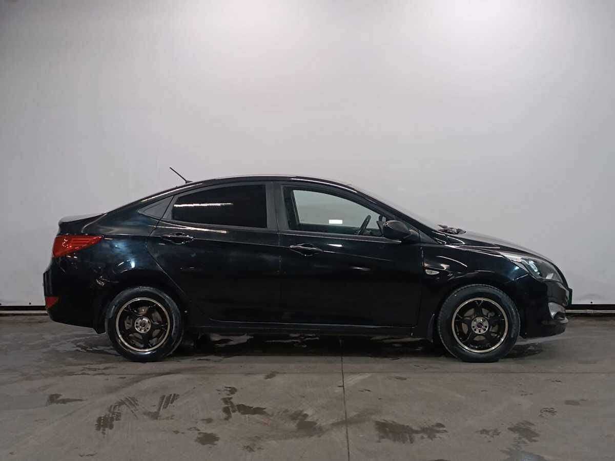 Hyundai Solaris с пробегом — 2016 год. Фото: #3