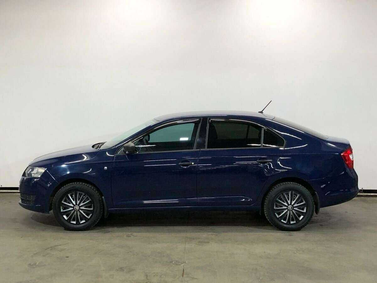 Skoda Rapid с пробегом — 2015 год. Фото: #7