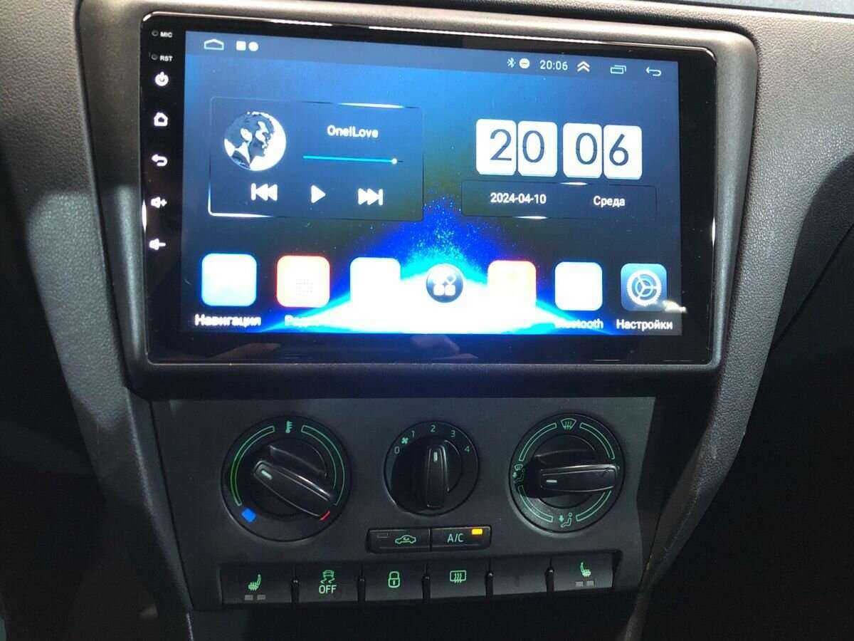 Skoda Rapid с пробегом — 2015 год. Фото: #13