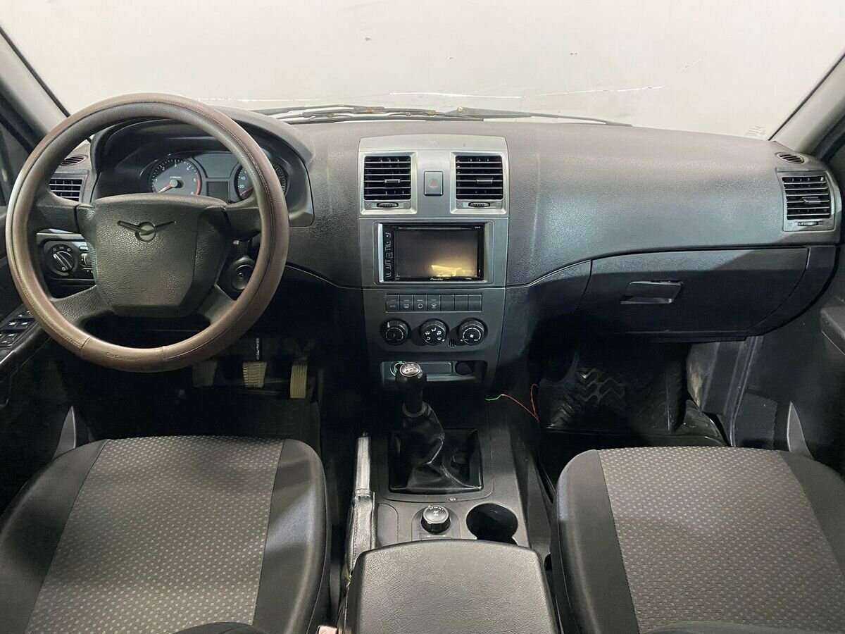 УАЗ Patriot с пробегом — 2016 год. Фото: #8