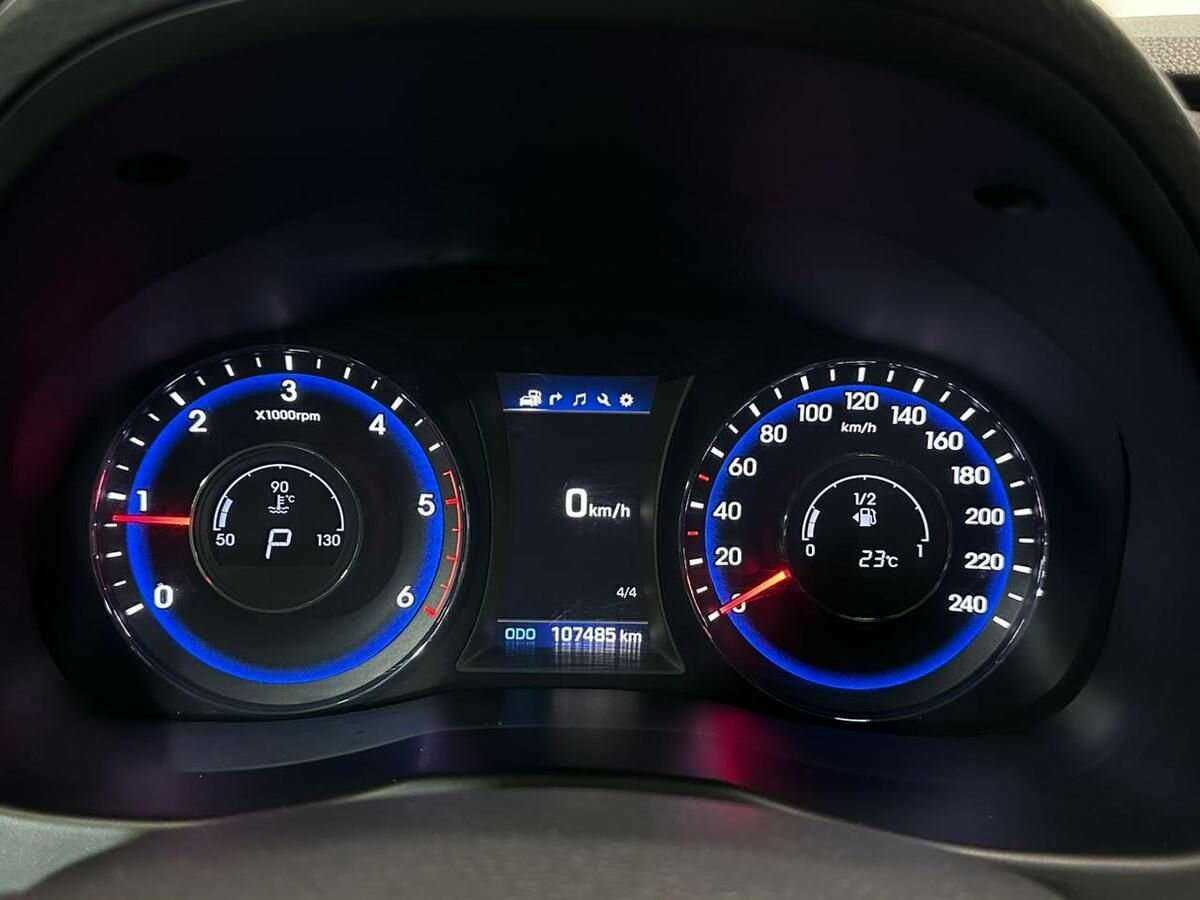 Hyundai i40 с пробегом — 2015 год. Фото: #11