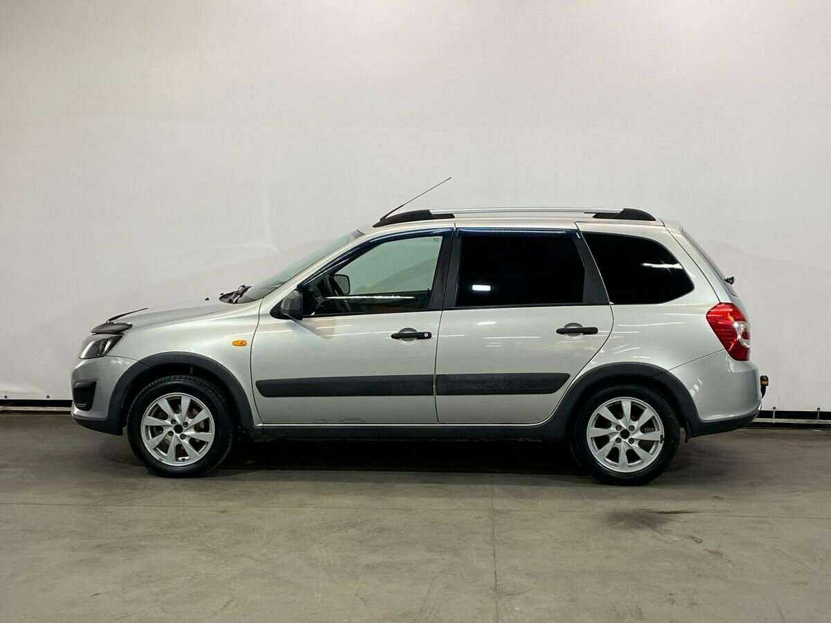 Lada (ВАЗ) Kalina с пробегом — 2015 год. Фото: #7