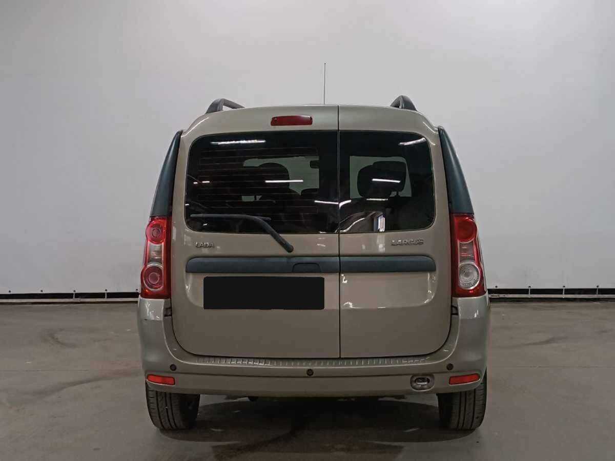 Lada (ВАЗ) Largus с пробегом — 2018 год. Фото: #5
