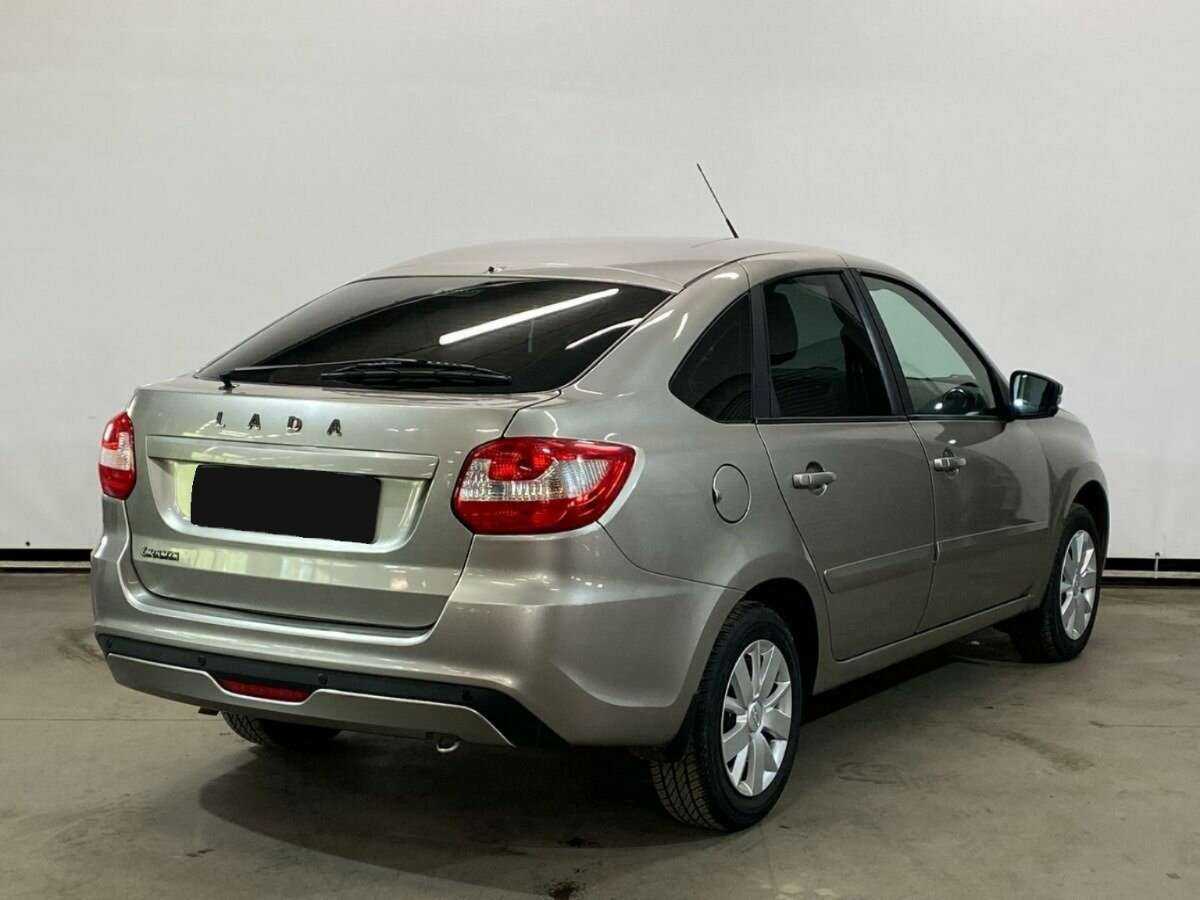 Lada (ВАЗ) Granta с пробегом — 2020 год. Фото: #4