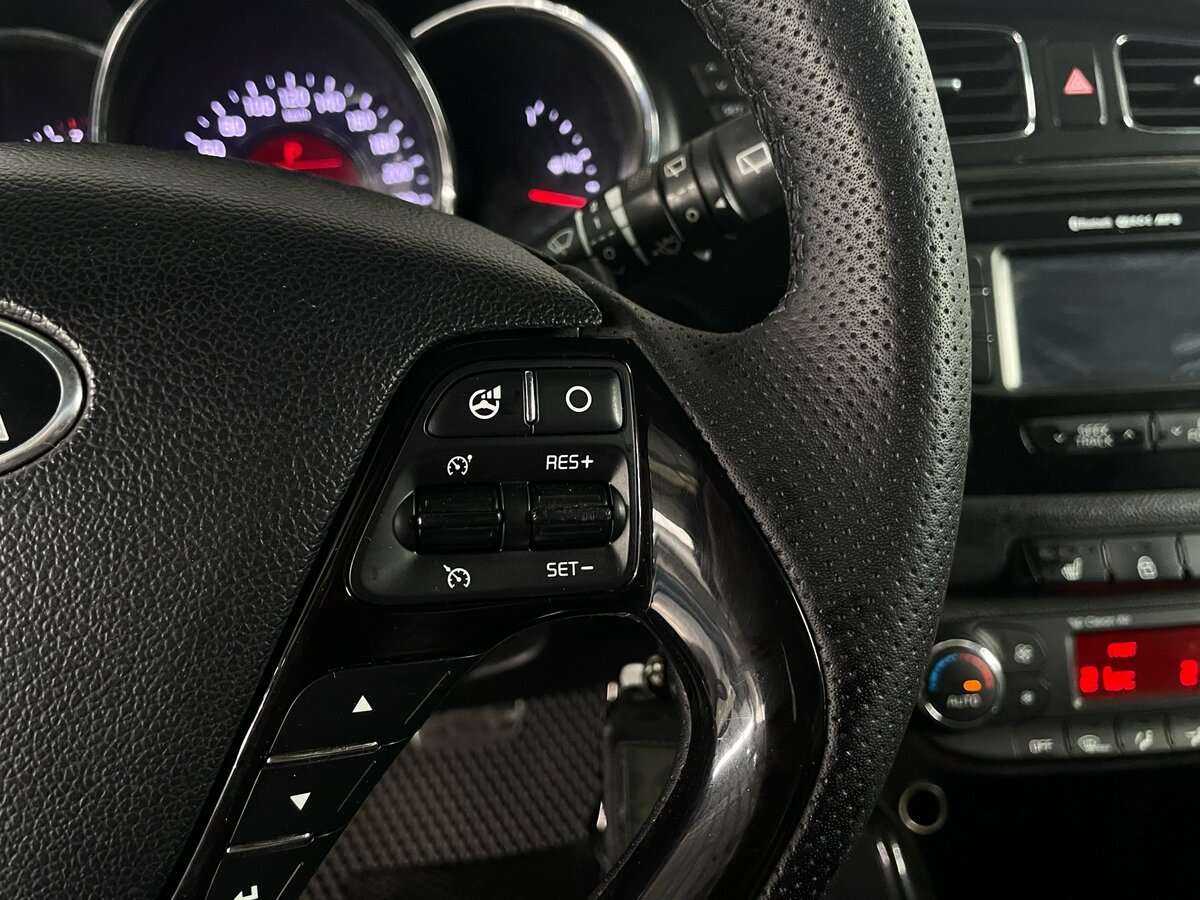 Kia Ceed с пробегом — 2013 год. Фото: #11