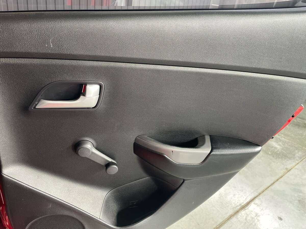 Kia Rio с пробегом — 2015 год. Фото: #23