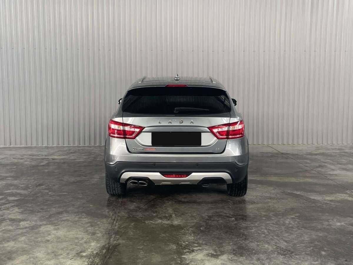 Lada (ВАЗ) Vesta с пробегом — 2018 год. Фото: #5