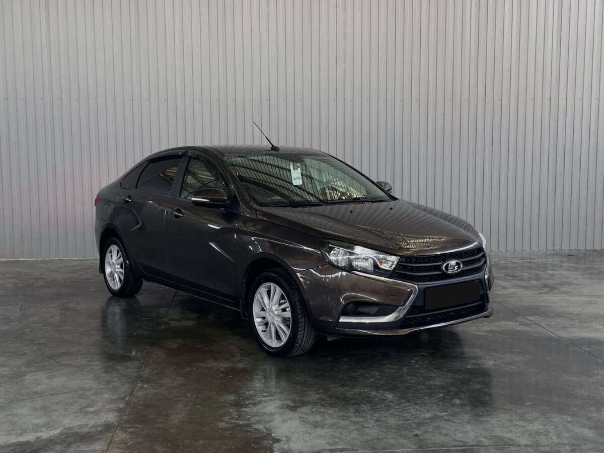 Lada (ВАЗ) Vesta с пробегом — 2018 год. Фото: #2