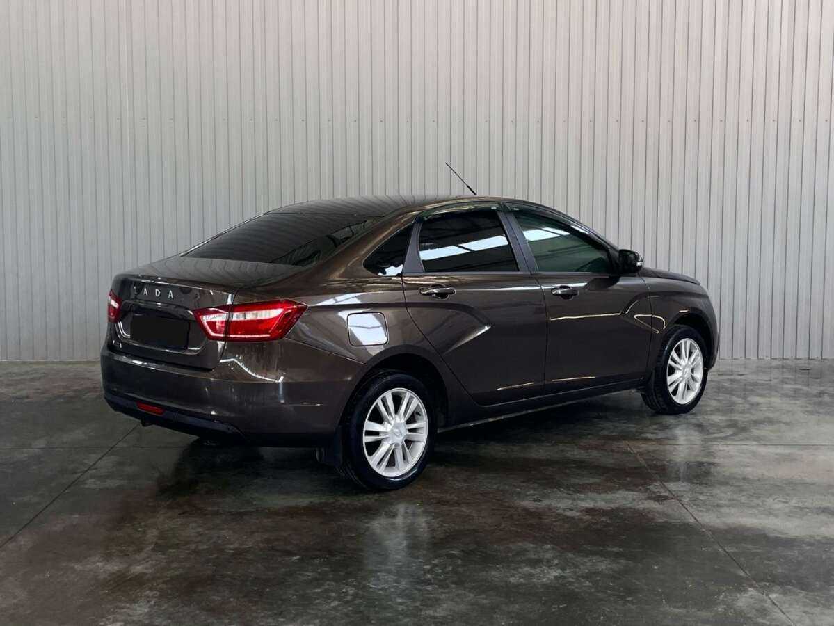 Lada (ВАЗ) Vesta с пробегом — 2018 год. Фото: #4