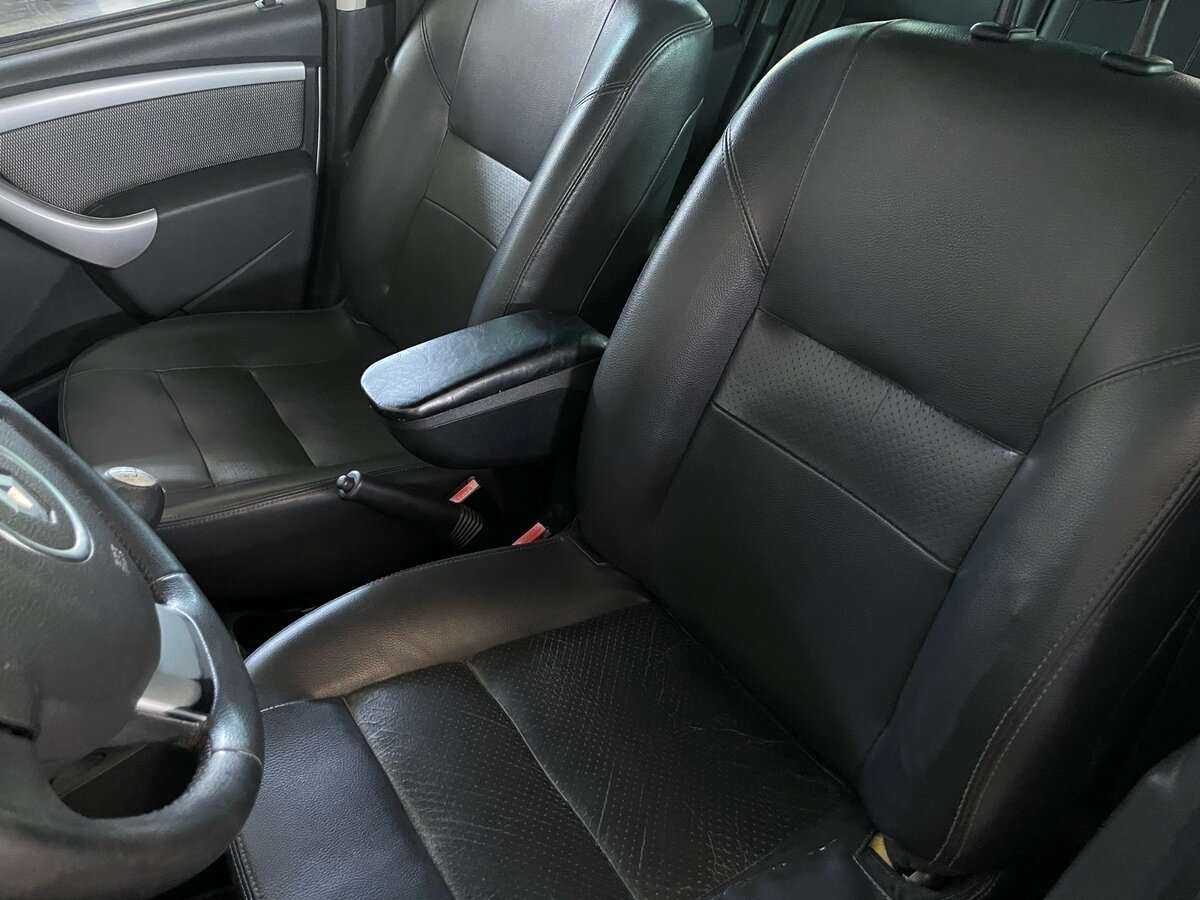 Renault Duster с пробегом — 2013 год. Фото: #11