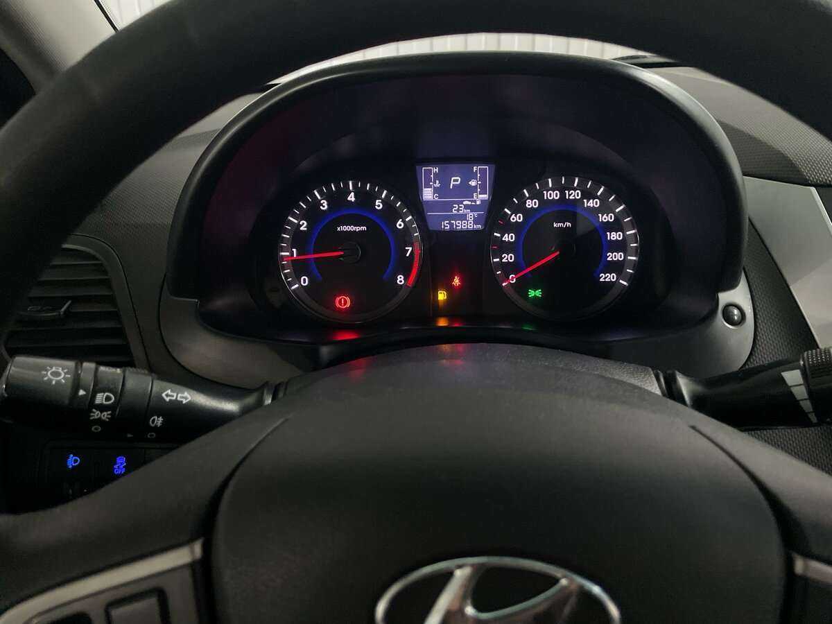 Hyundai Solaris с пробегом — 2016 год. Фото: #10