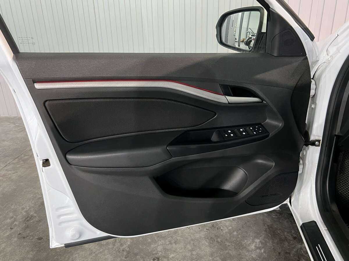 Lada (ВАЗ) Vesta с пробегом — 2020 год. Фото: #8