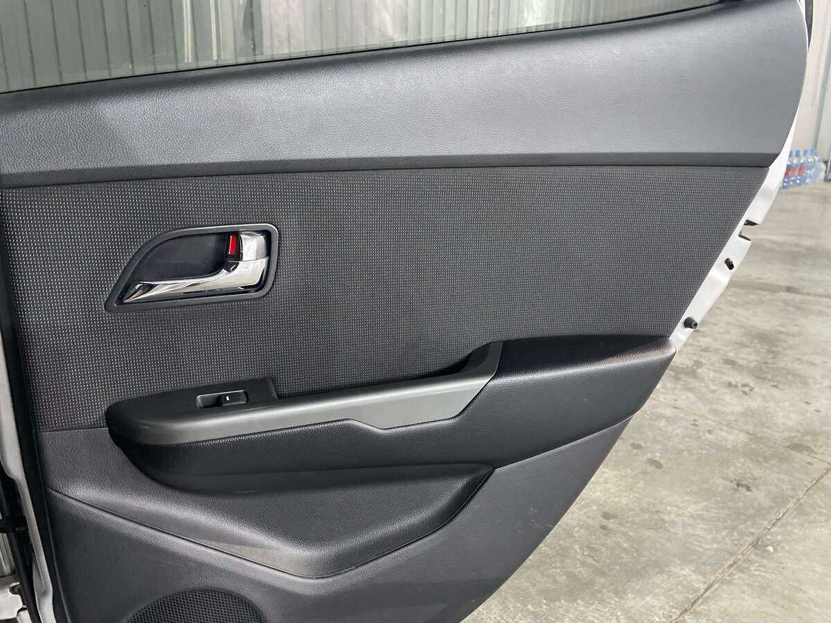 Kia Rio с пробегом — 2014 год. Фото: #20