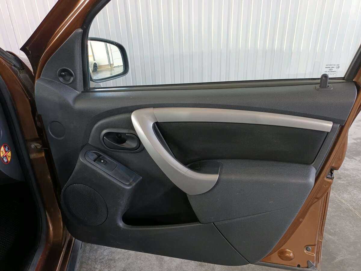 Renault Duster с пробегом — 2012 год. Фото: #17