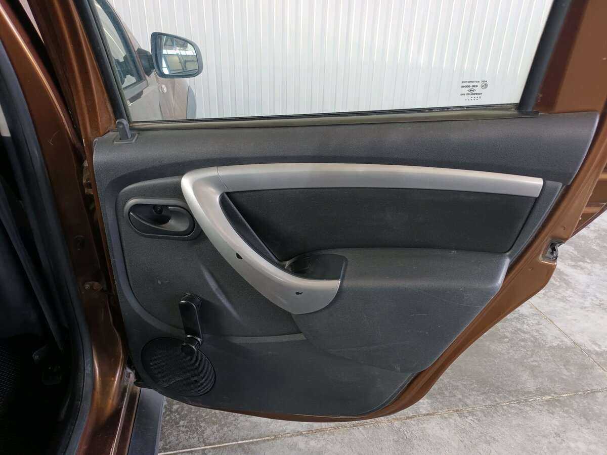 Renault Duster с пробегом — 2012 год. Фото: #18