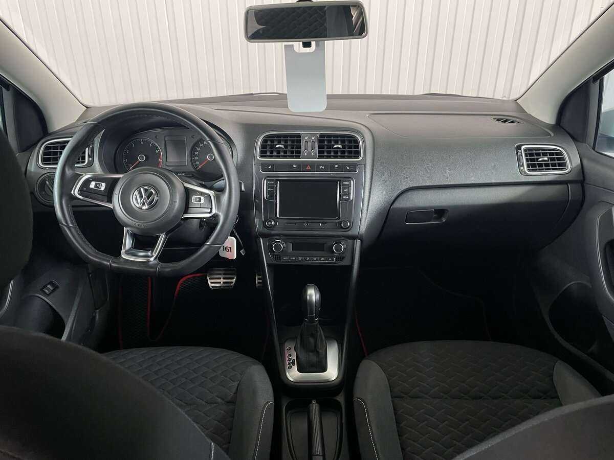 Volkswagen Polo с пробегом — 2018 год. Фото: #12