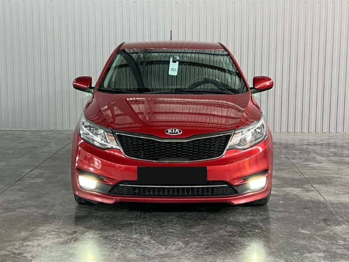 Kia Rio с пробегом — 2015 год. Фото: #1