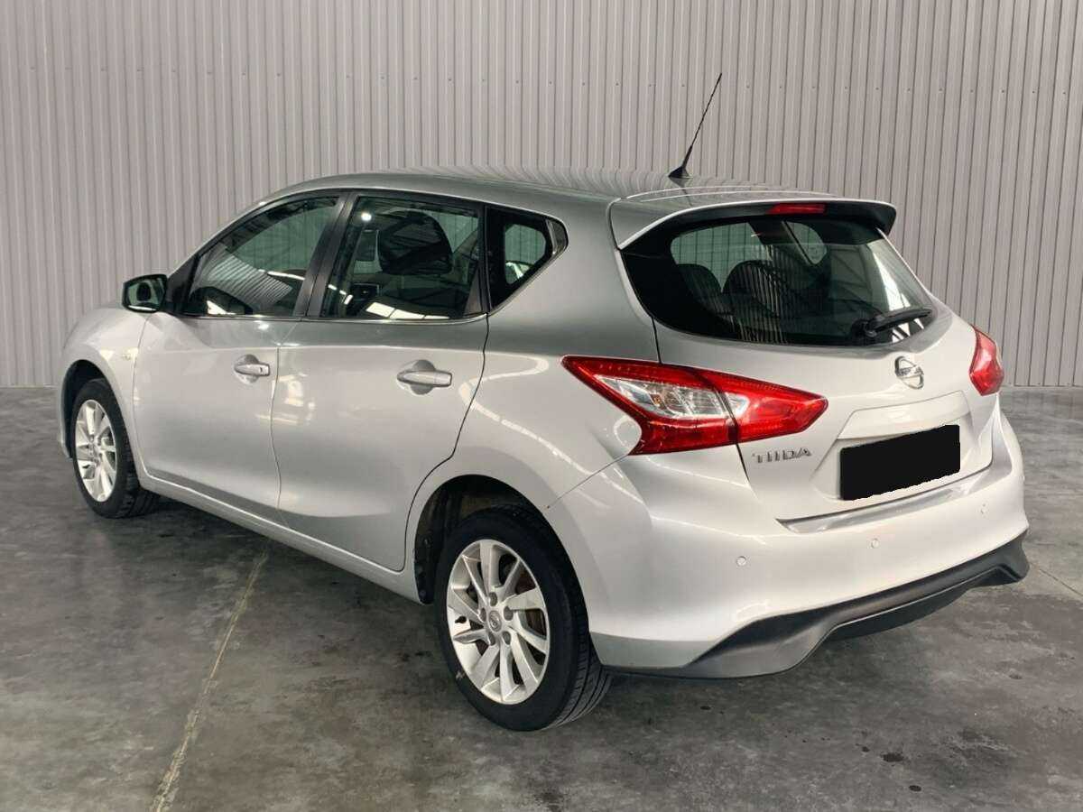 Nissan Tiida с пробегом — 2015 год. Фото: #6