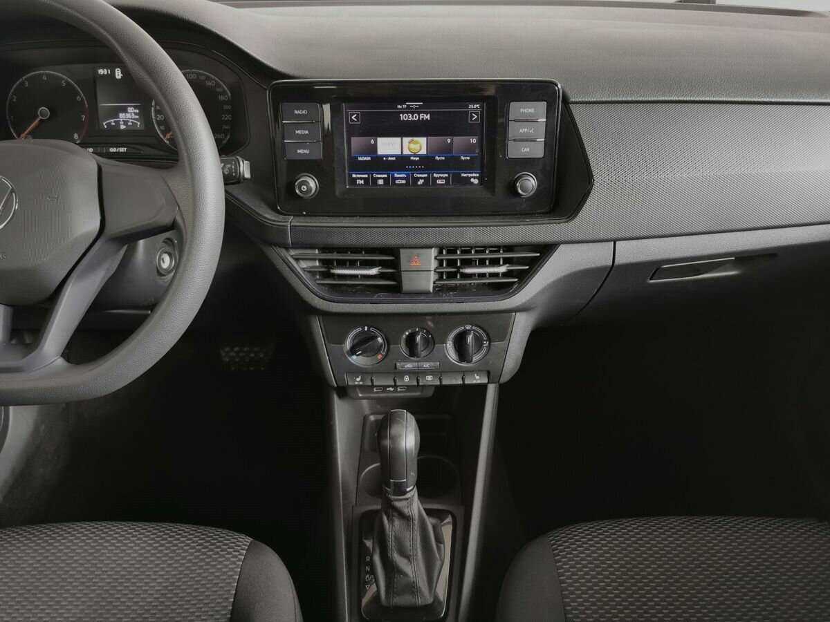 Volkswagen Polo с пробегом — 2020 год. Фото: #9