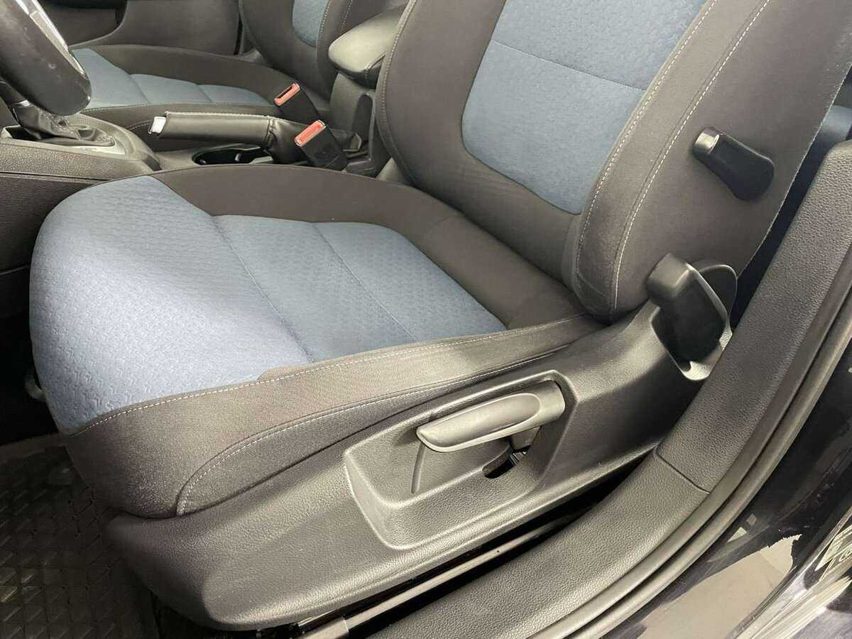 Volkswagen Jetta с пробегом — 2013 год. Фото: #9