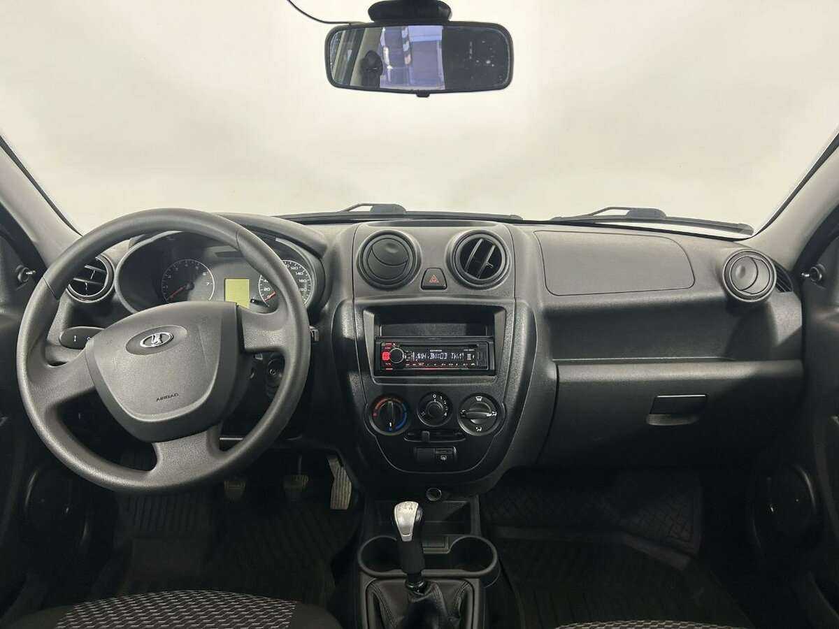 Lada (ВАЗ) Granta с пробегом — 2017 год. Фото: #6