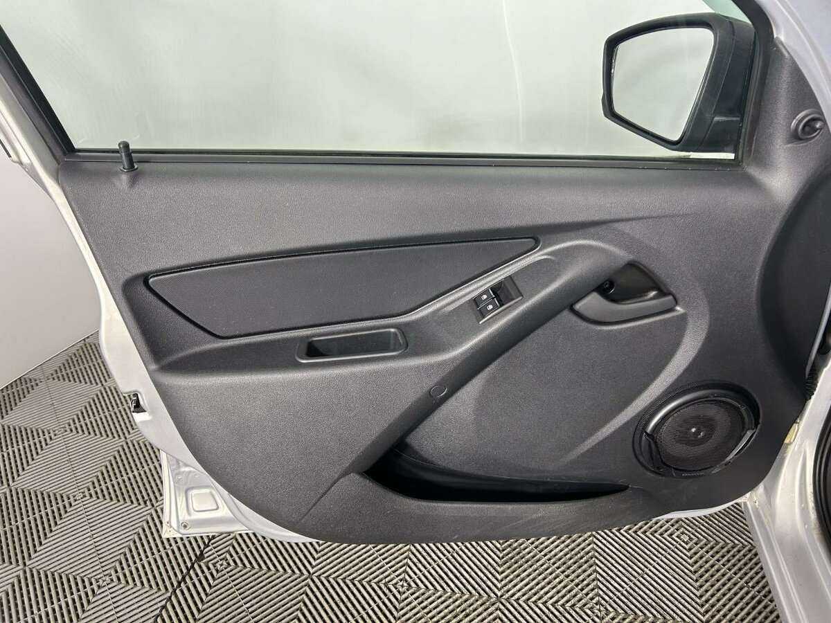 Lada (ВАЗ) Granta с пробегом — 2017 год. Фото: #7