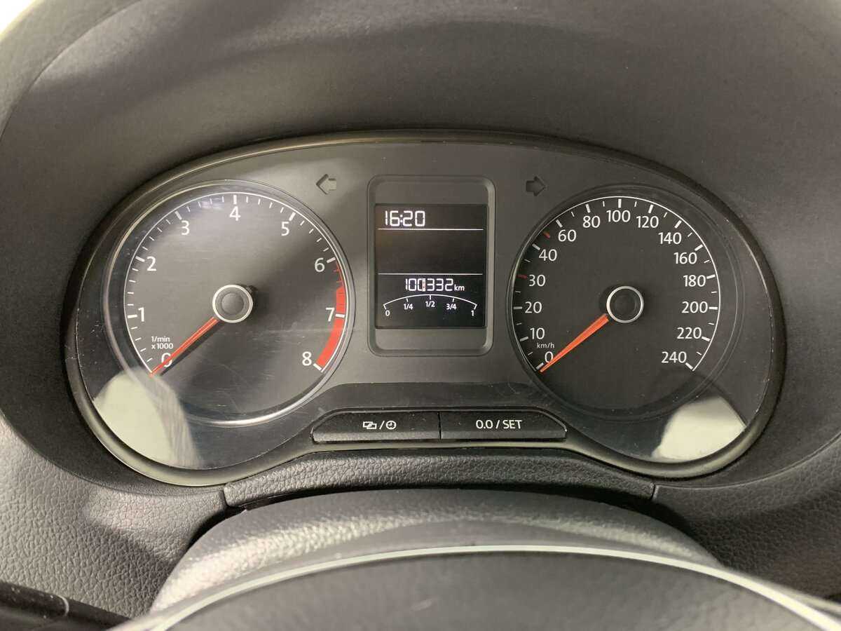 Volkswagen Polo с пробегом — 2019 год. Фото: #8