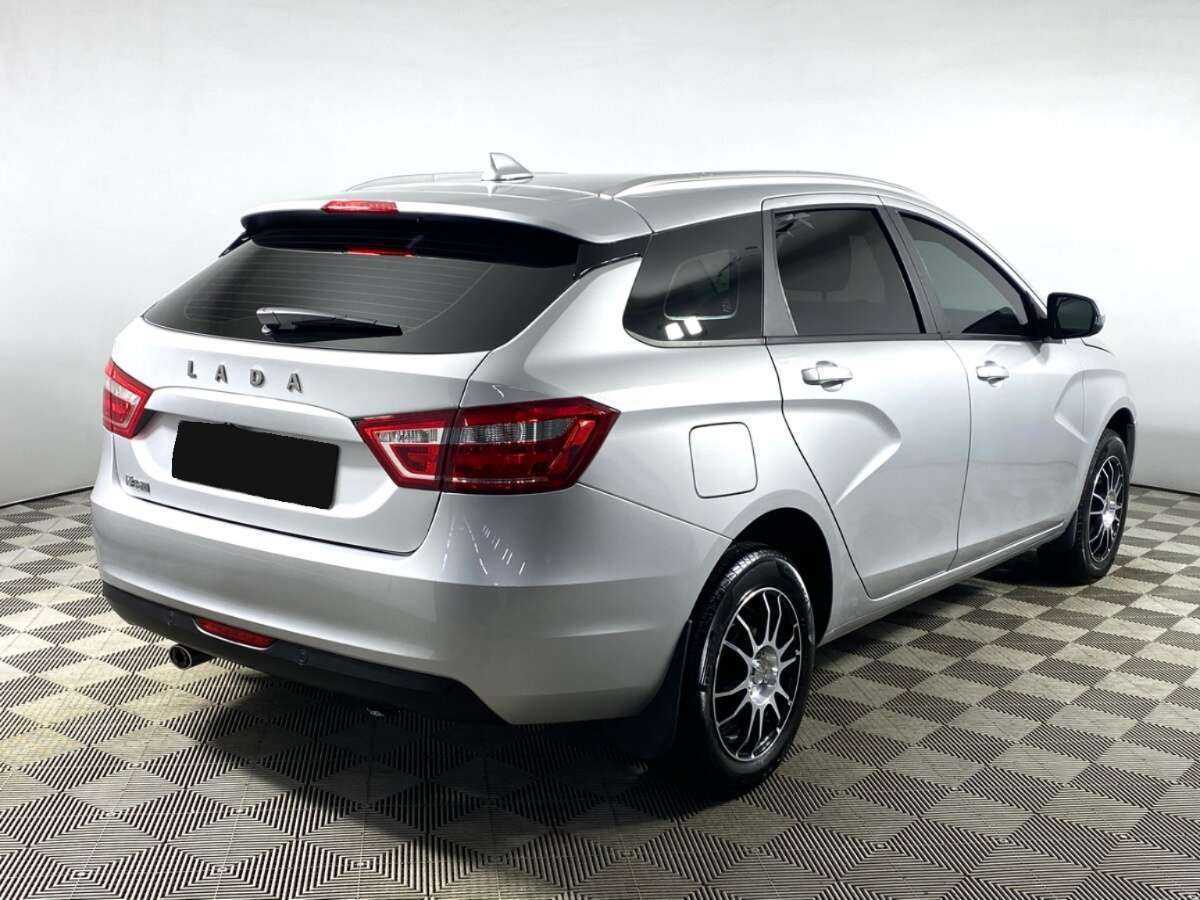 Lada (ВАЗ) Vesta с пробегом — 2021 год. Фото: #3