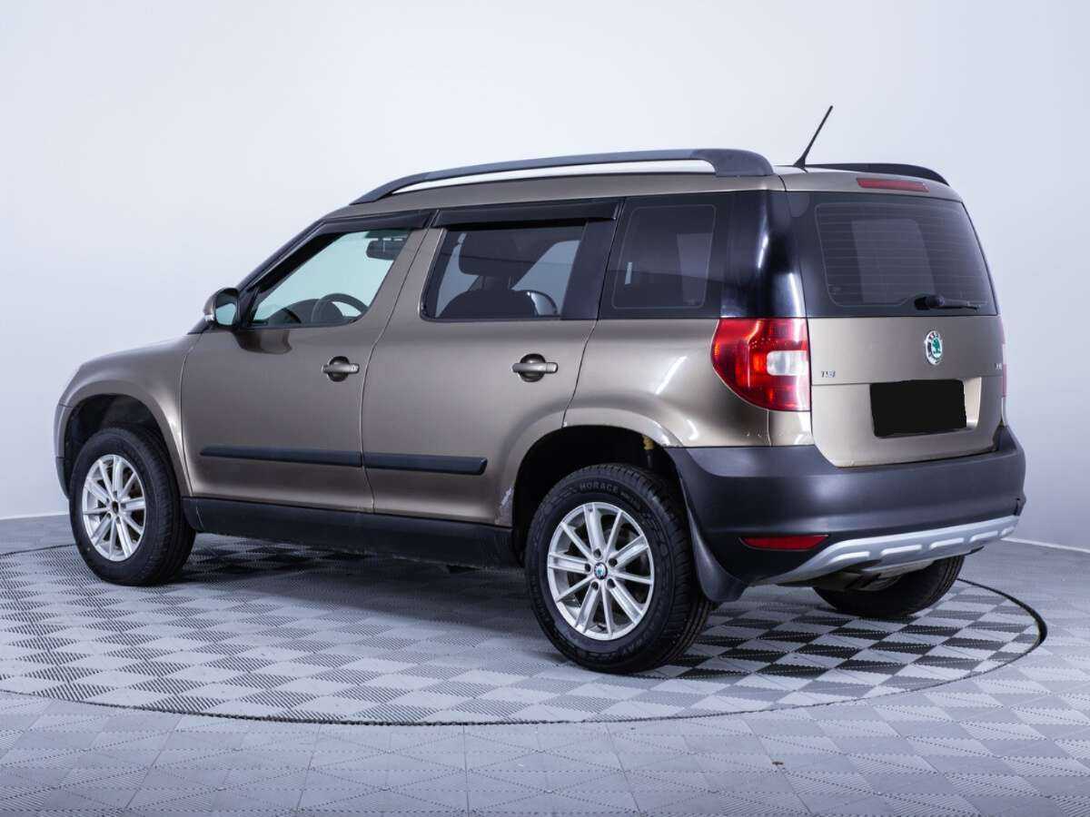 Skoda Yeti с пробегом — 2012 год. Фото: #6