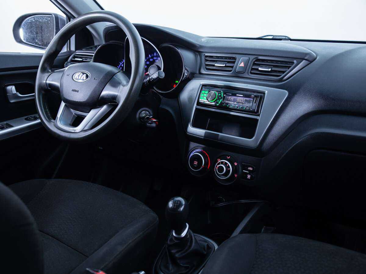 Kia Rio с пробегом — 2014 год. Фото: #10