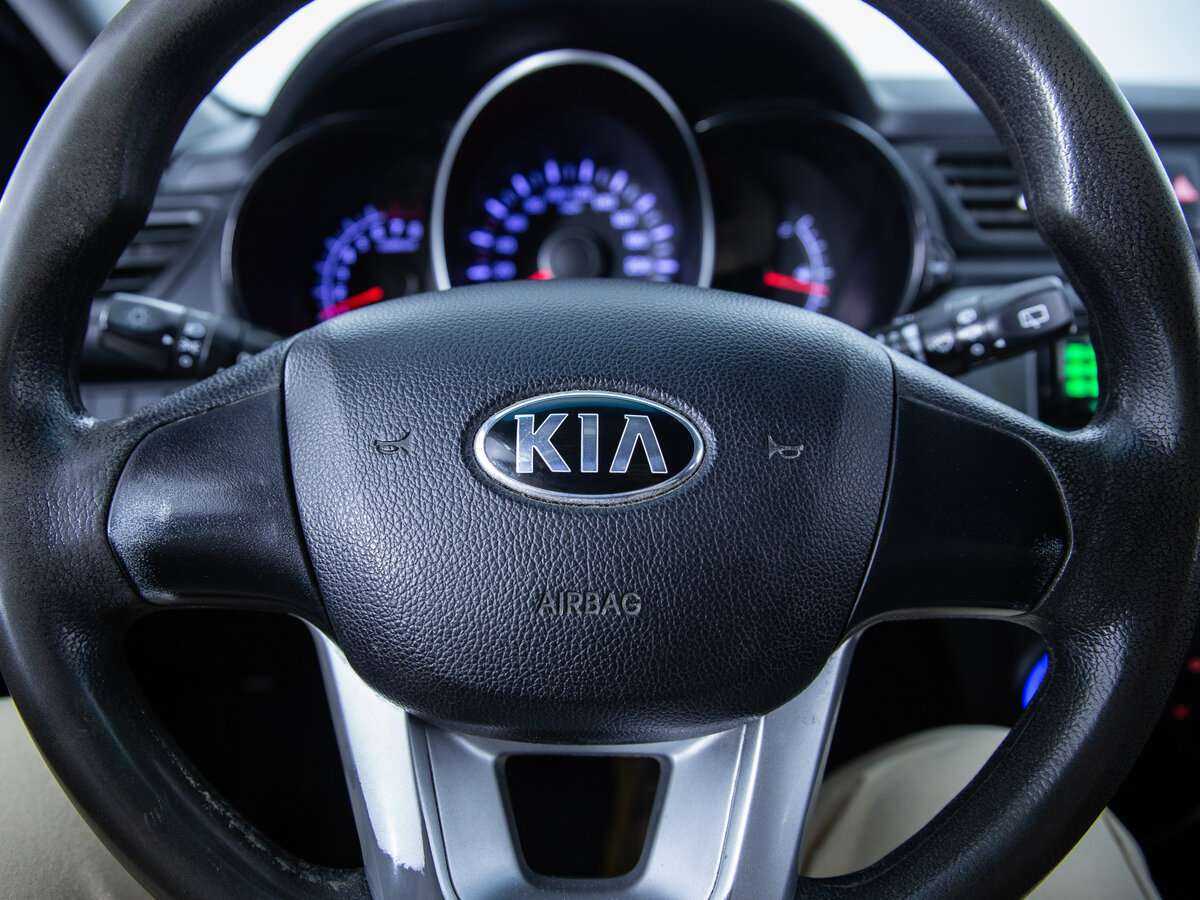 Kia Rio с пробегом — 2014 год. Фото: #13