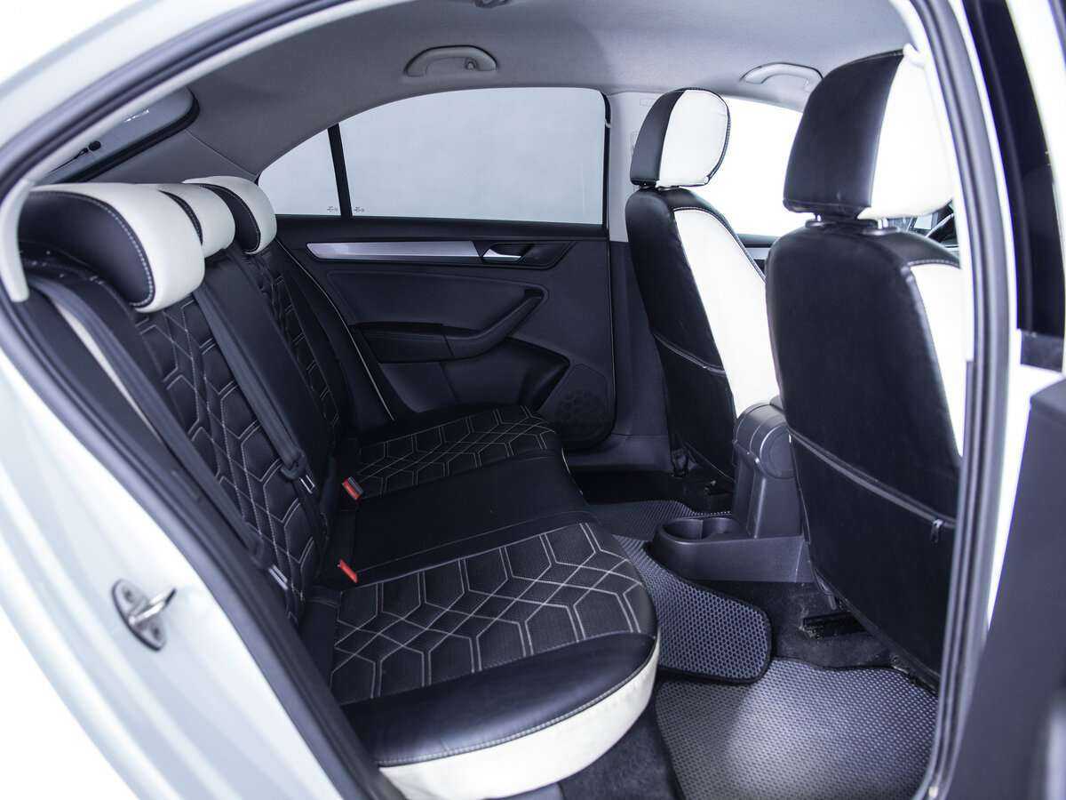 Volkswagen Polo с пробегом — 2020 год. Фото: #5