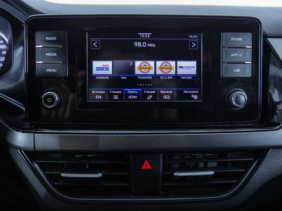 Volkswagen Polo с пробегом — 2020 год. Фото: #12