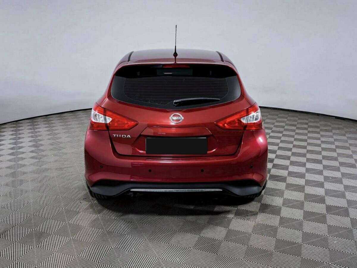 Nissan Tiida с пробегом — 2015 год. Фото: #5