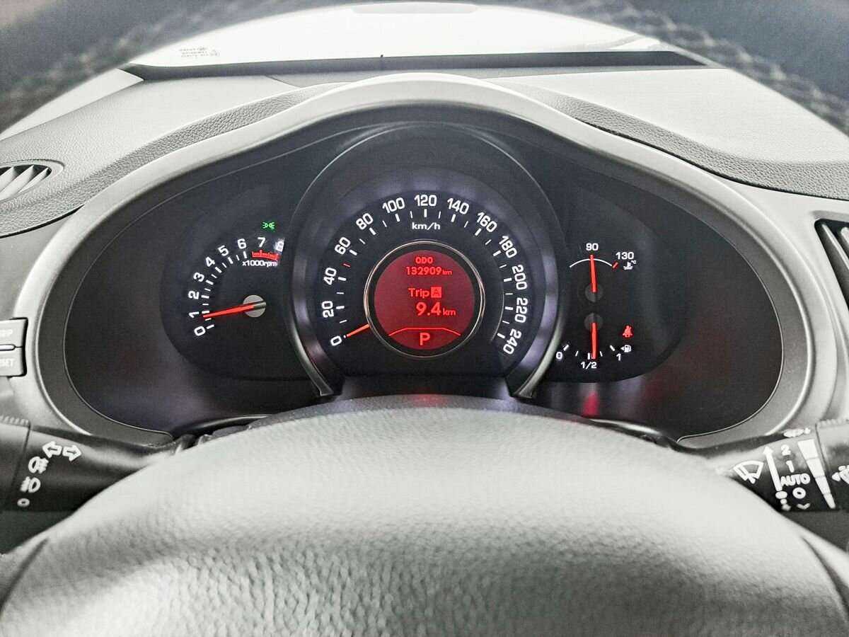 Kia Sportage с пробегом — 2012 год. Фото: #9
