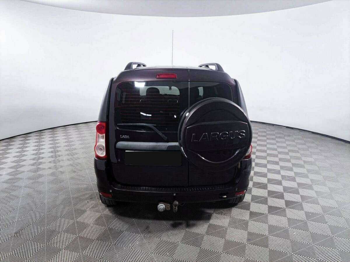 Lada (ВАЗ) Largus с пробегом — 2015 год. Фото: #5