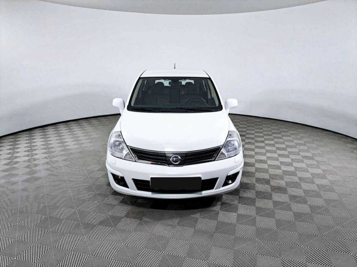 Nissan Tiida с пробегом — 2012 год. Фото: #1