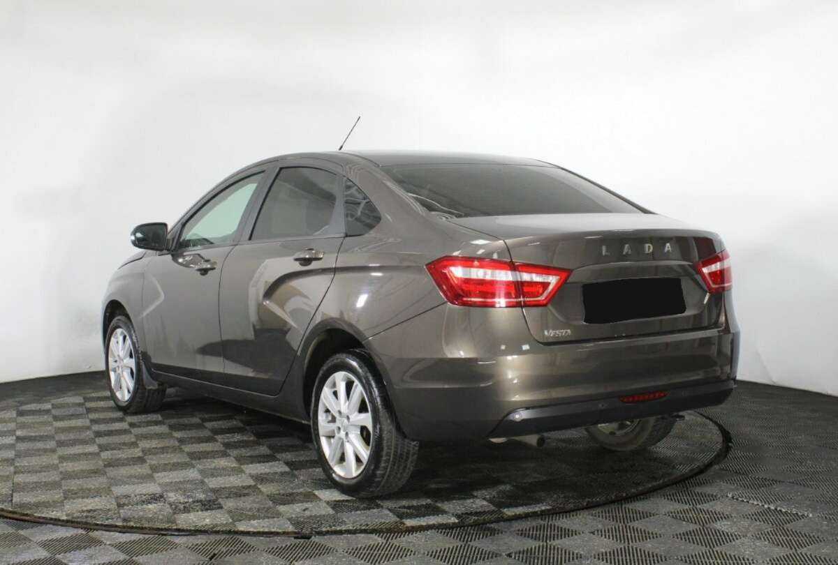 Lada (ВАЗ) Vesta с пробегом — 2022 год. Фото: #4