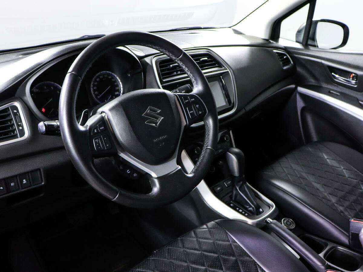 Suzuki SX4 с пробегом — 2016 год. Фото: #13