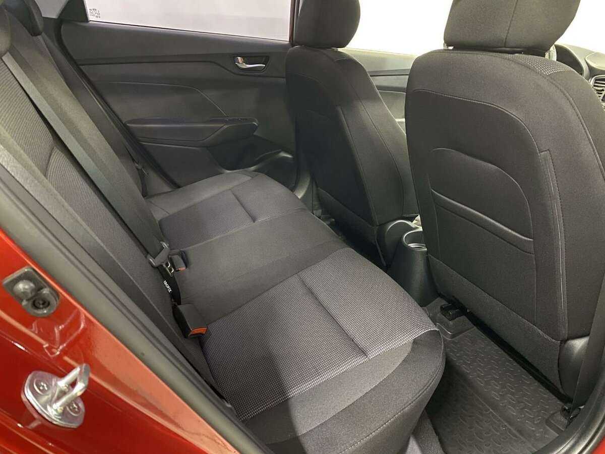 Hyundai Solaris с пробегом — 2018 год. Фото: #16