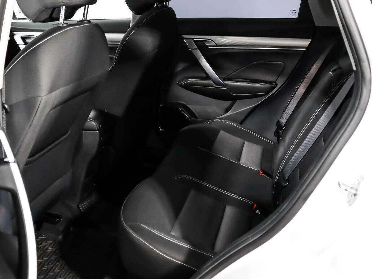 Geely Coolray с пробегом — 2021 год. Фото: #11