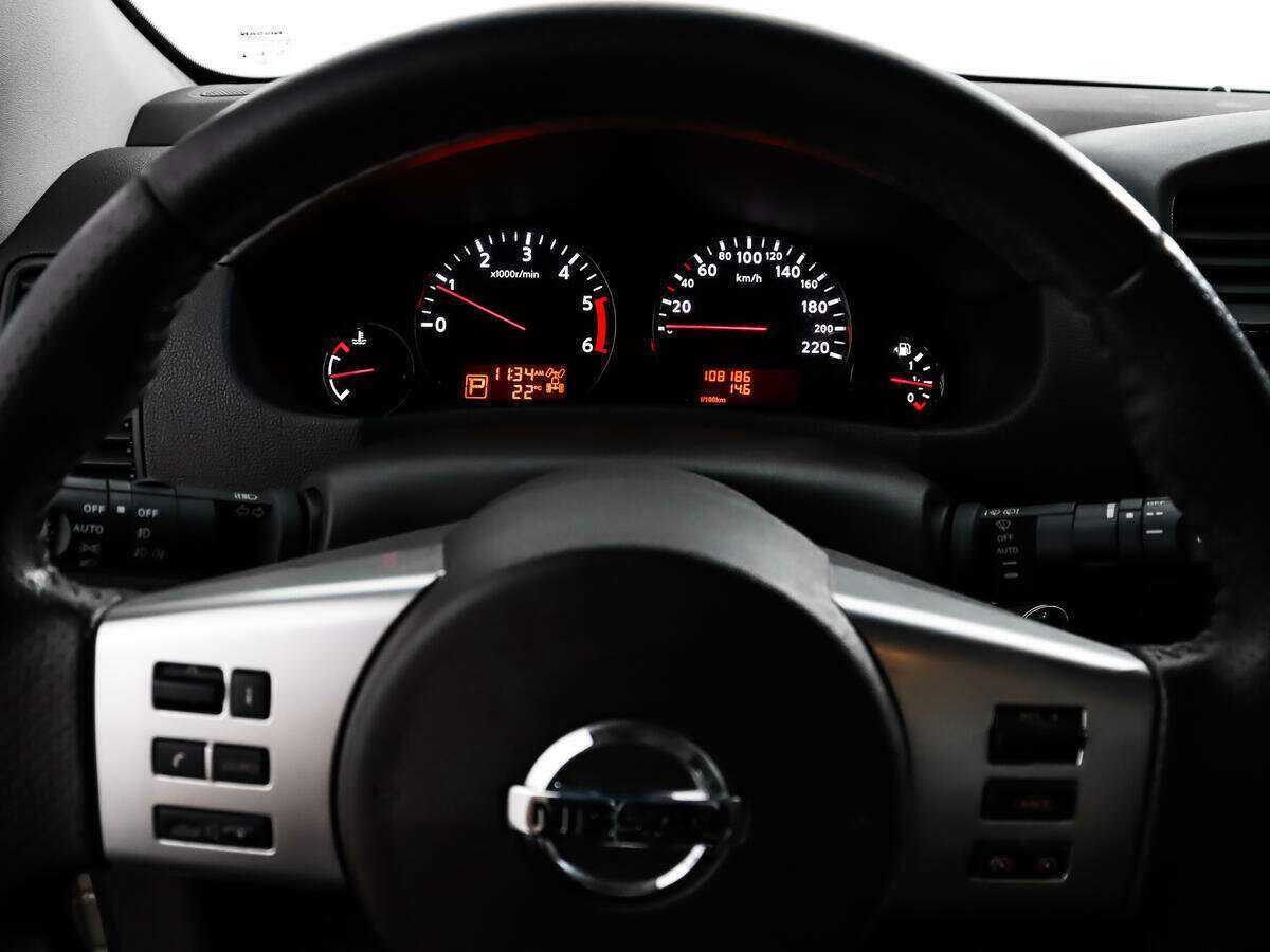 Nissan Pathfinder с пробегом — 2012 год. Фото: #15