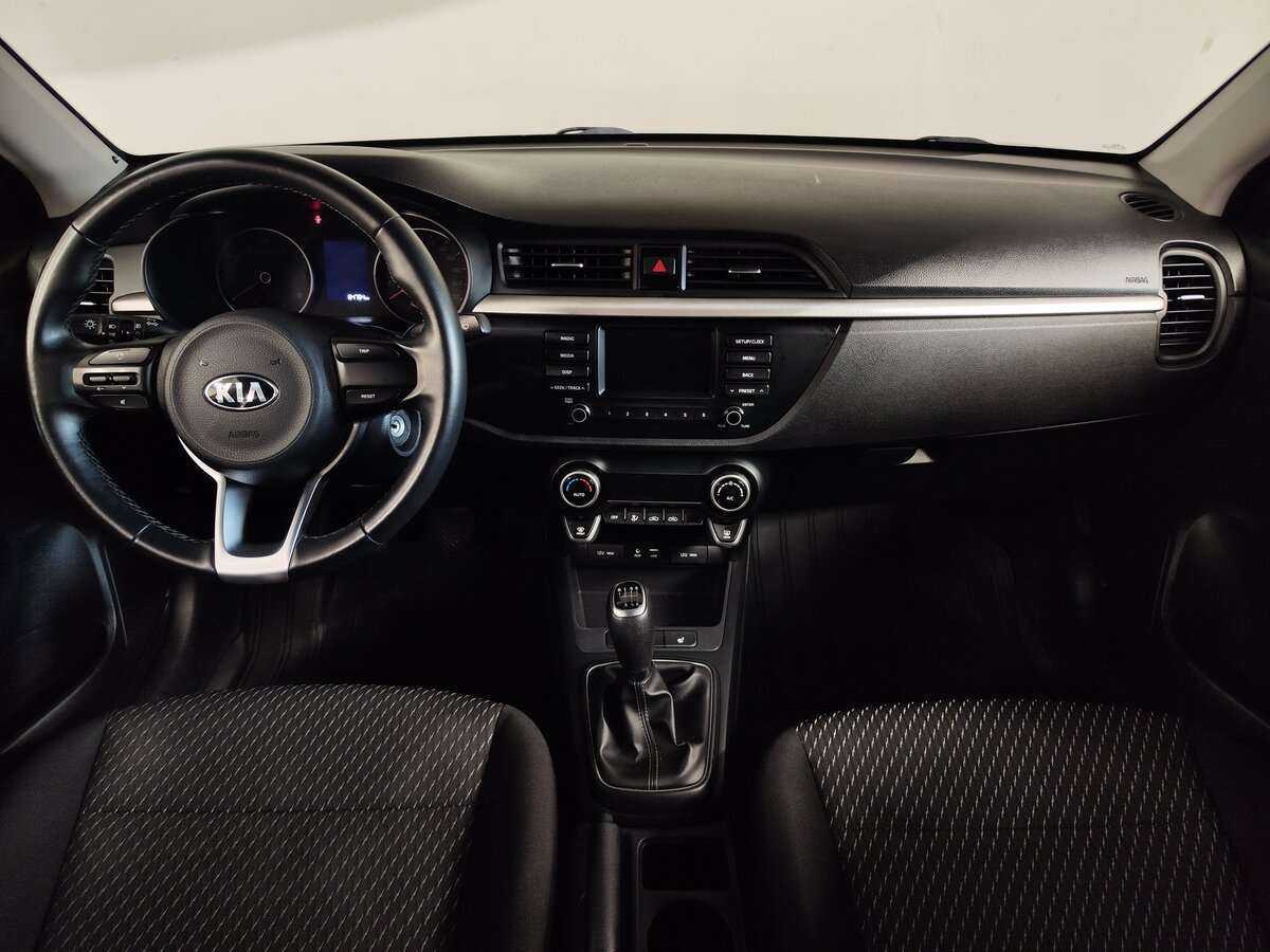 Kia Rio с пробегом — 2020 год. Фото: #5
