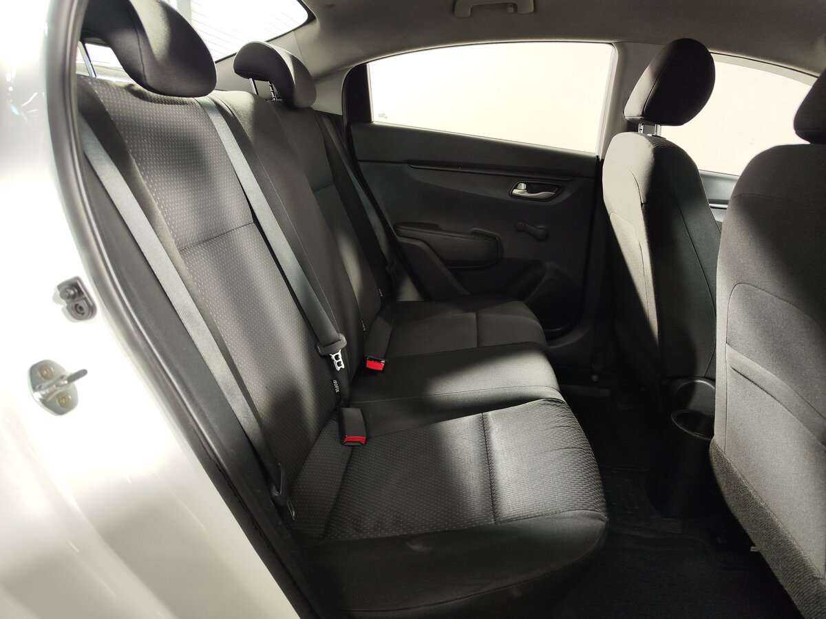 Kia Rio с пробегом — 2021 год. Фото: #9